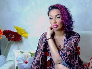 le modèle darinalovelyy est en webcam porno dans un show sur le site camsoda, il possède les tags suivants: amateur,ass,toys,tease,tattoos,shaved-pussy,pussy,no drinking,nipple piercings,neon hair,natural,moaning,middle aged,lush,lovense,lingerie,kinky,housewife,ass clapping,average
