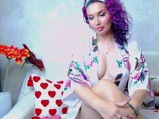 darinalovelyy Live Webcam on CamSoda