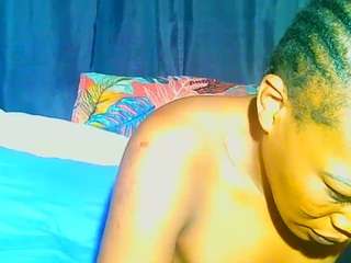 freakynaughty86 live webcam show