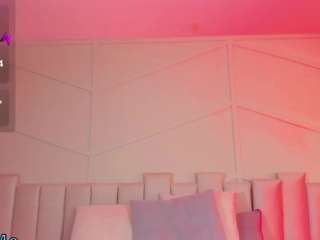 ladyreyes webcam model