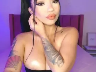 lauraG's Live Sex Cam Show