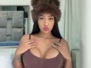 indianova Live Webcam on CamSoda