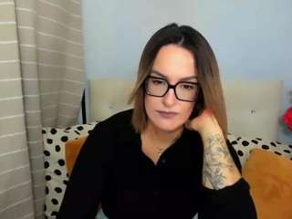MollyGold live cam