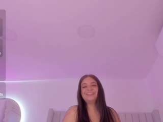 sara-bonneth Live Webcam on CamSoda
