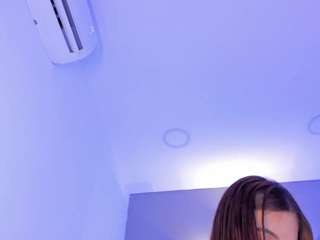 sara-bonneth Live Webcam on CamSoda