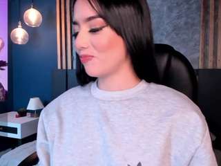 Bellafox camsoda megancroxx