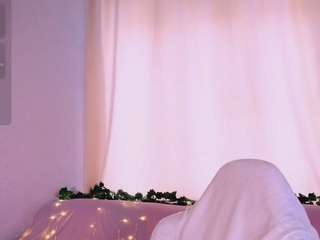 le modèle daddyswendy est en webcam porno dans un show sur le site camsoda, il possède les tags suivants: ahegao,flashing,twerk,toys,thin,tease,spank,solo,shaved-pussy,pussy,lush,ass,lovense,fetish,feet,erotic dance,doggy style,curvy,camel toe,brown-eyes