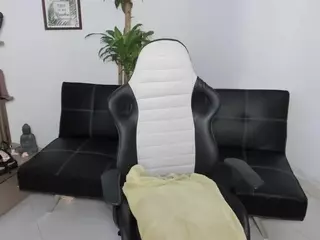 Alyssaaan's Live Sex Cam Show
