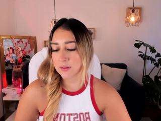 dina-ride Live Webcam on CamSoda
