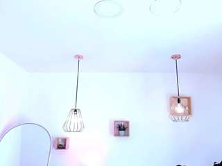 Live webcam model dina-ride on Soda Cams