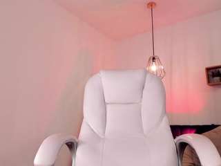 dina-ride Live Webcam on CamSoda