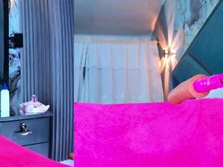 nathaxaleans's CamSoda show and profile