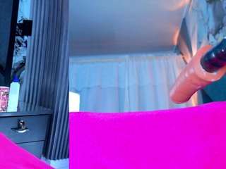 nathaxaleans's CamSoda show and profile