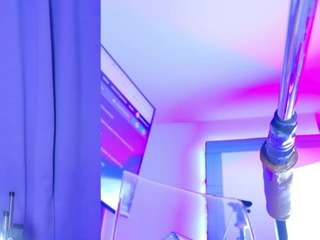 NathaxaLeans live cam preview