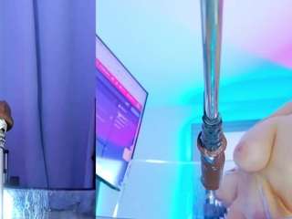 NathaxaLeans live cam preview