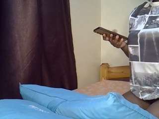 sweetroshana22 live webcam show