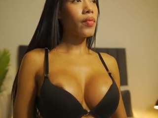 azumi-fantasy's CamSoda show and profile