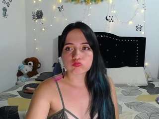 naughtygirlmmm Chat Cam Room camsoda