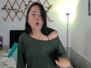 le modèle naughtygirlmmm est en webcam porno dans un show sur le site camsoda, il possède les tags suivants: ahegao,pussy,living room,lush,naked,natural,nature,orgasm,pov,skinny,handjob,solo,strip,striptease,tease,teen-18,twerk,wet,young adult,ass