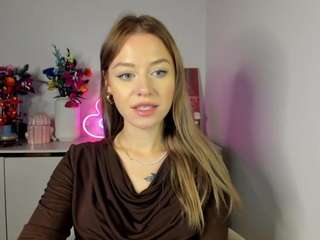 cindybeauty's CamSoda show and profile