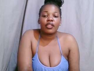 marey-elsa's CamSoda show and profile