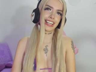 amyymartinez Live Webcam on CamSoda