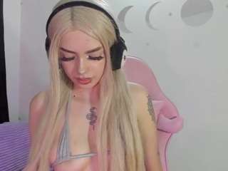 amyymartinez Live Webcam on CamSoda