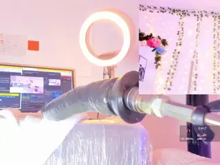 Touuka's Live Sex Cam Show