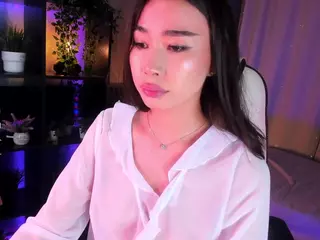 Milemissu's Live Sex Cam Show