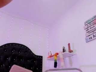 doll-ssquirts webcam