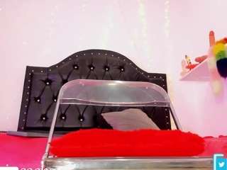 doll-ssquirts live webcam show
