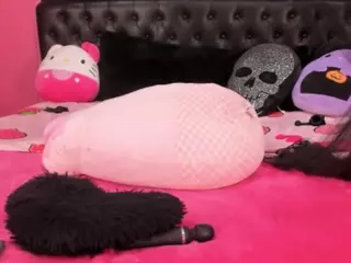 Evilyn's Live Sex Cam Show