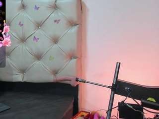 violeetta-1's live room