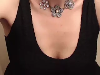 AdelleRichards's Live Sex Cam Show
