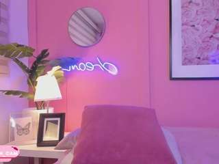 sweet-julieta1 Live Webcam on CamSoda