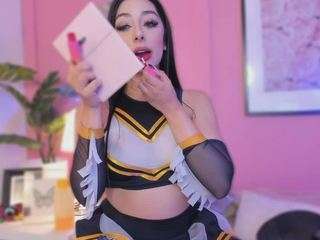 sweet-julieta1 Live Webcam on CamSoda