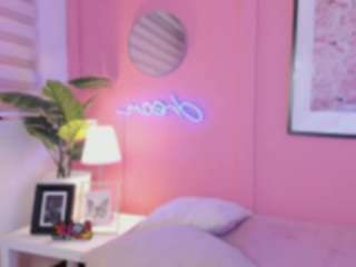 sweet-julieta1 Live Webcam on CamSoda