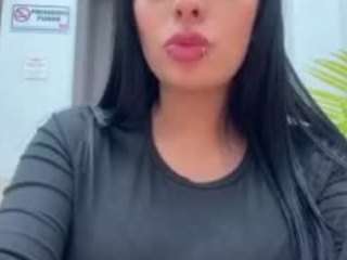 sweet-julieta1 Live Webcam on CamSoda