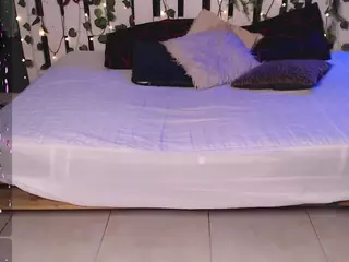 VALKIRIA-STORN's Live Sex Cam Show