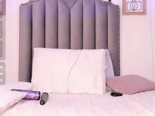 le modèle vega-16 est en webcam porno dans un show sur le site camsoda, il possède les tags suivants: anal,orgasm,fingering,fingers,handjob,joi,lingerie,lovense,lush,no smoking,pov,dirty talk,public,pussy,shaved-pussy,skinny,spank,strip,thong,toys