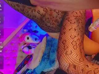 alexa-naughty live on CamSoda