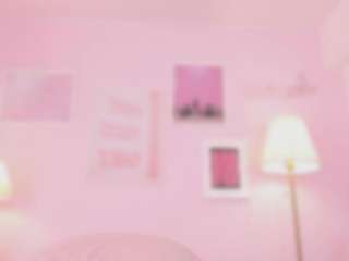 little-natt Live Webcam on CamSoda