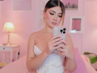 little-natt Live Webcam on CamSoda