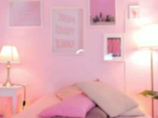 little-natt Live Webcam on CamSoda