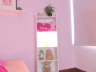 little-natt's live room