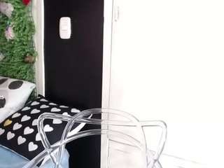  mollyskinny chat room