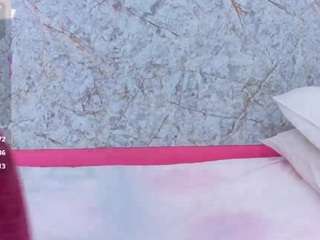 nia-evans Live Webcam on CamSoda