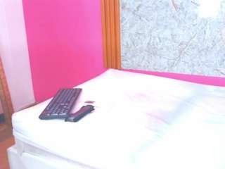 nia-evans live cam profile