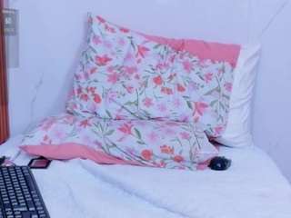 nia-evans camsoda