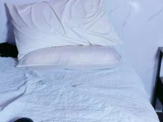 nia-evans live cam preview